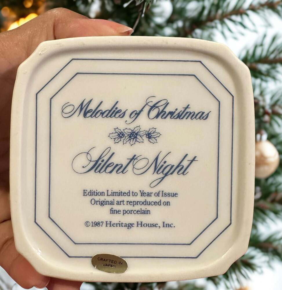 Heritage House 1987 Melodies of Christmas Porcelain Music Box, Silent Night